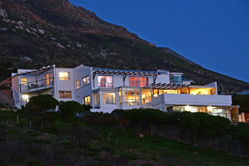 Rocklands Seaside Bed And Breakfast Саймонстаун Экстерьер фото