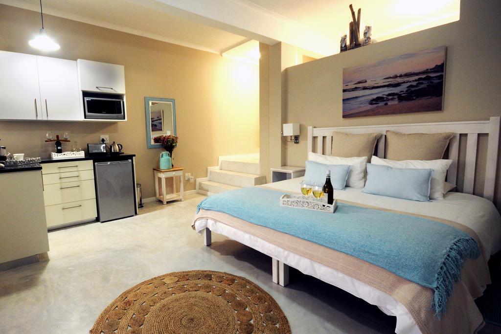 Rocklands Seaside Bed And Breakfast Саймонстаун Экстерьер фото